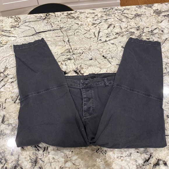Prana‎ Dark Grey Jeans- size 10 - Picture 3 of 7